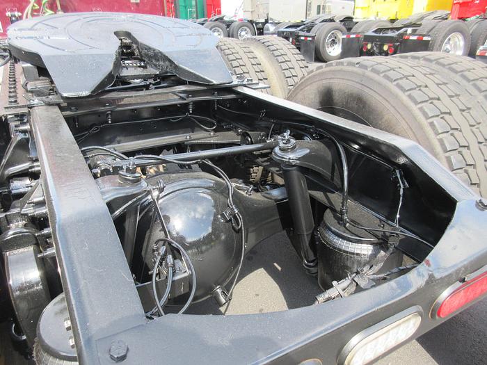 Used 2019 PETERBILT 389