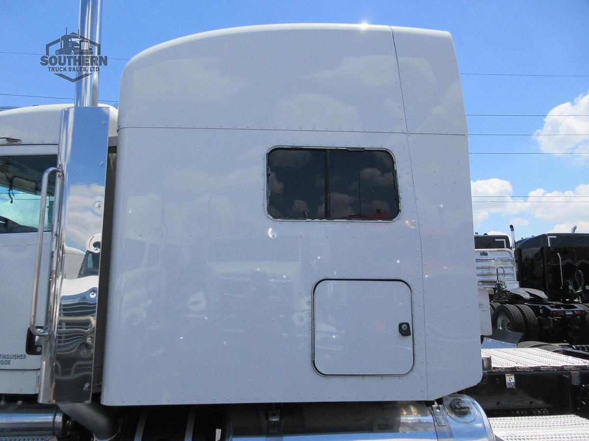 Used 2020 PETERBILT 389