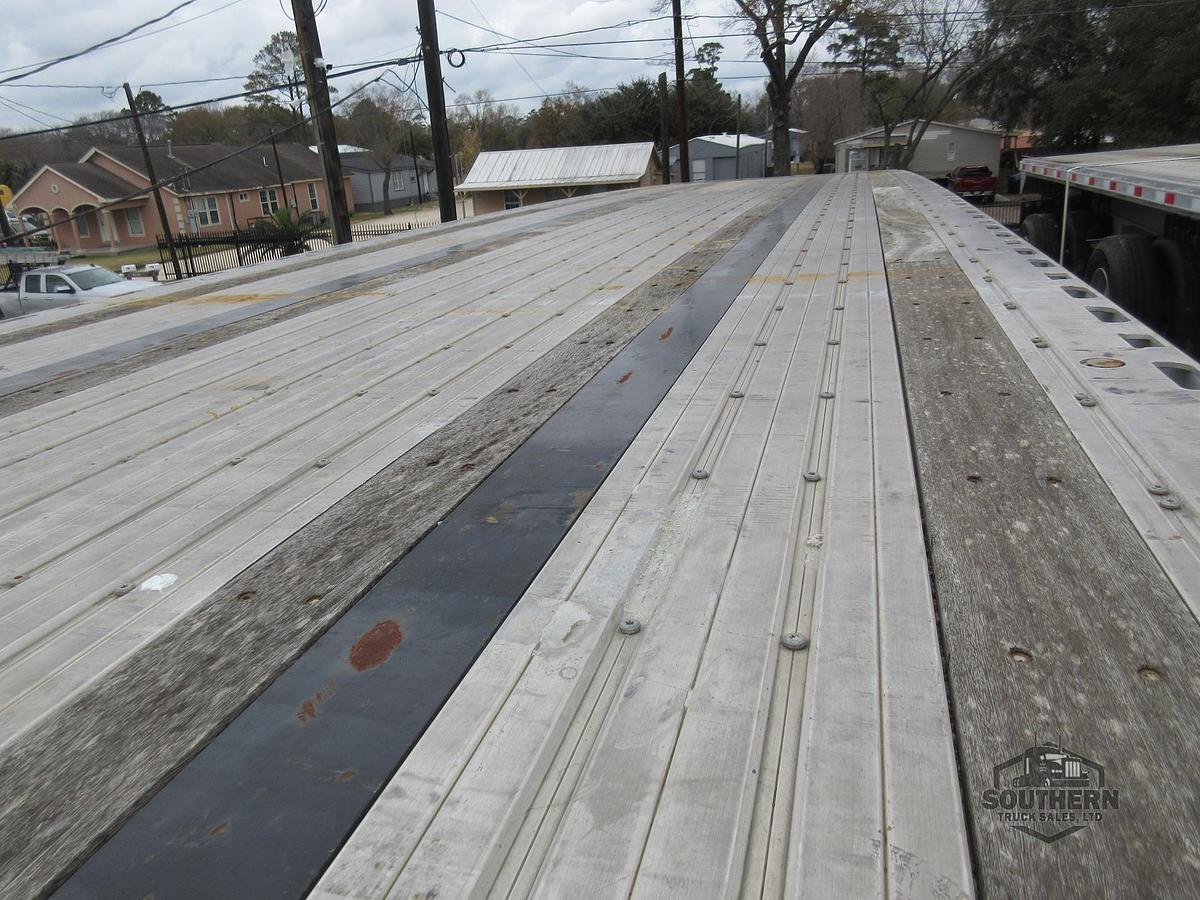 Used 2023 FONTAINE 48 ft x 102 in