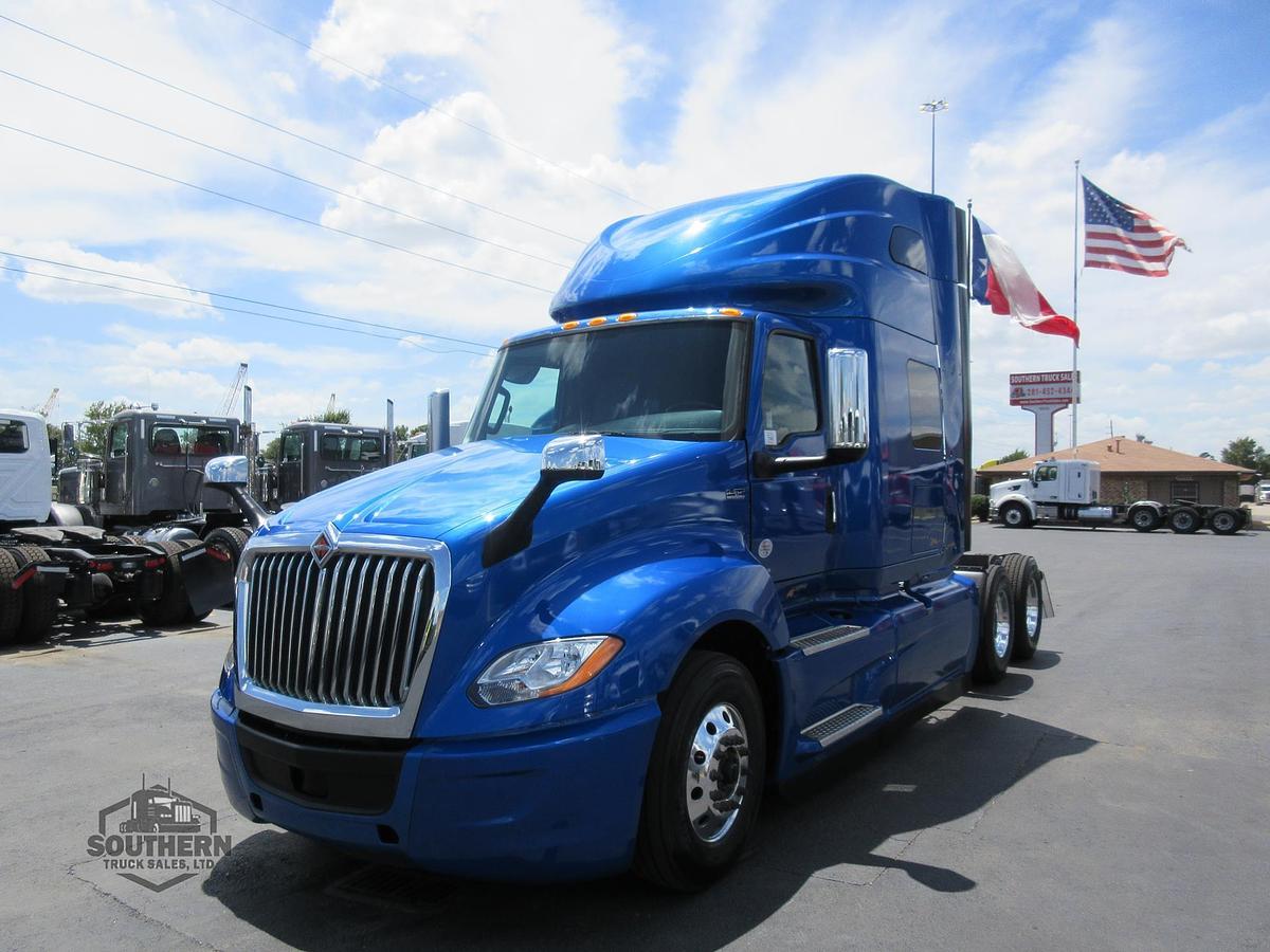 Used 2021 INTERNATIONAL LT