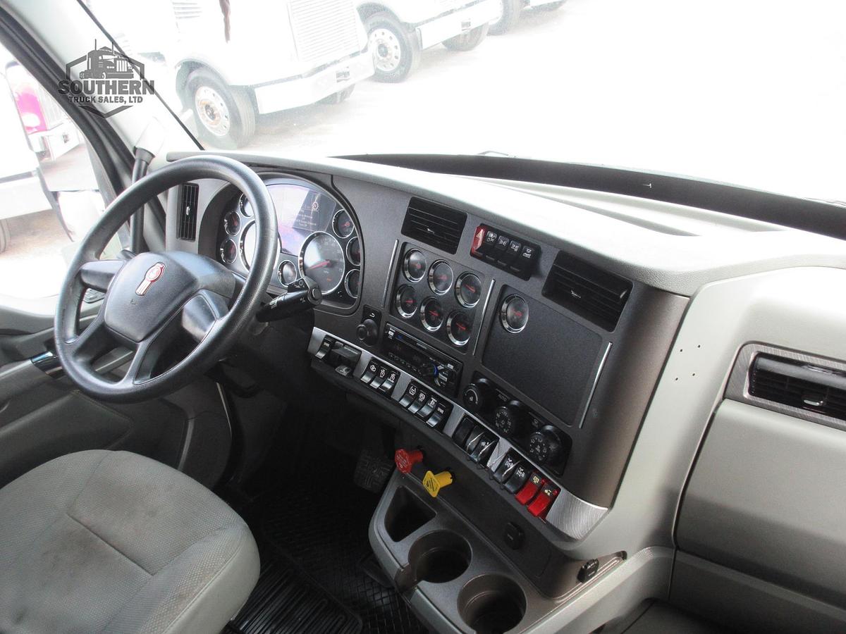 Used 2019 KENWORTH T880