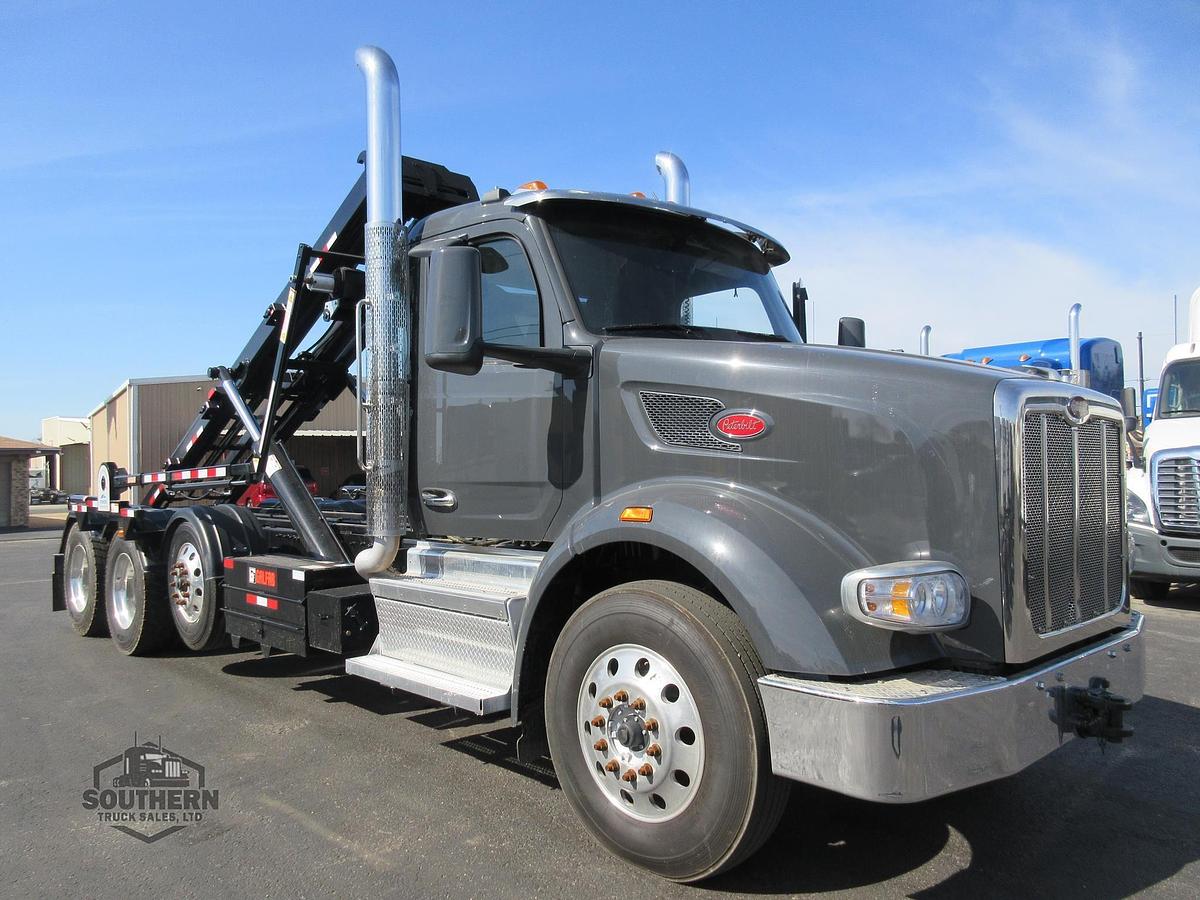 Used 2025 PETERBILT 567