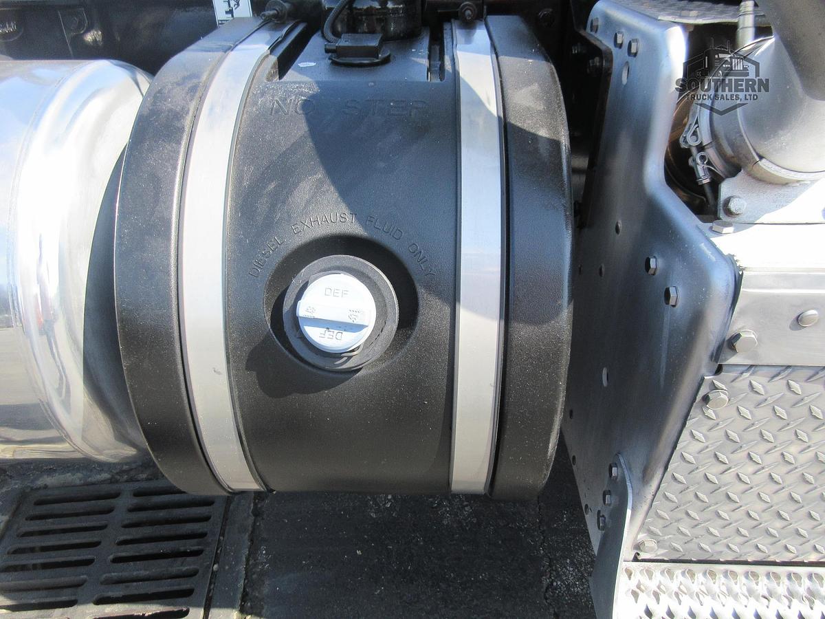 Used 2019 PETERBILT 389