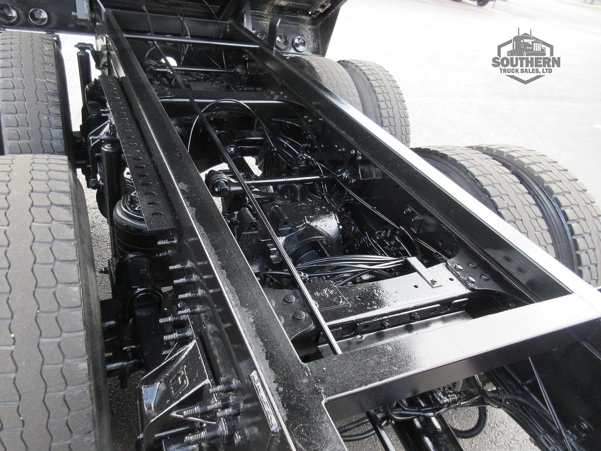 Used 2023 MACK PINNACLE 64T