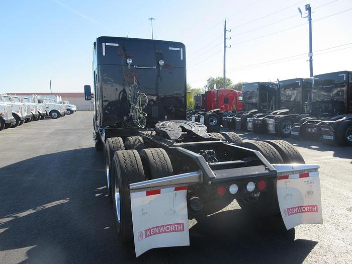 Used 2021 KENWORTH T880
