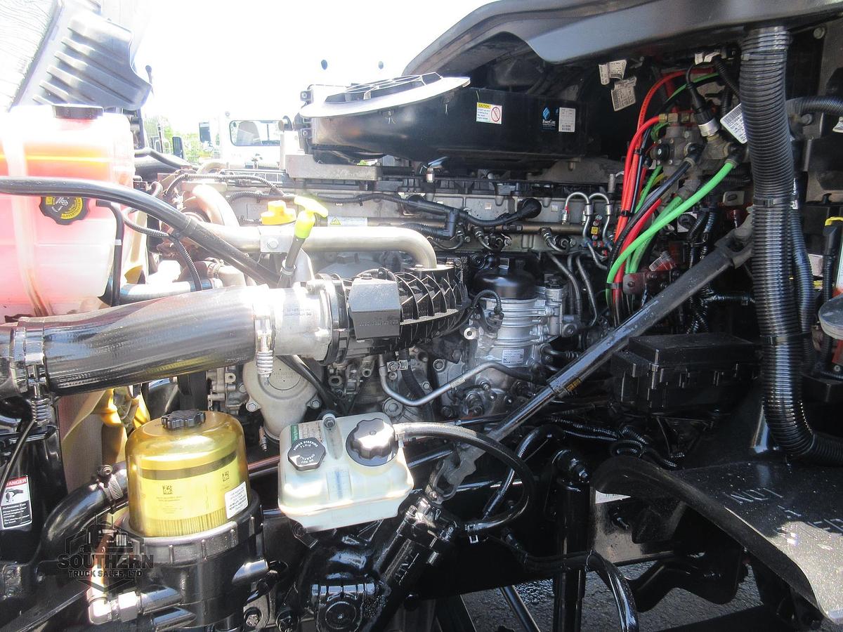 Used 2018 FREIGHTLINER CASCADIA 125