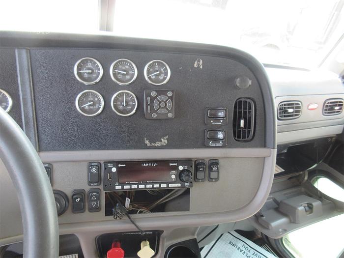 Used 2013 PETERBILT 365