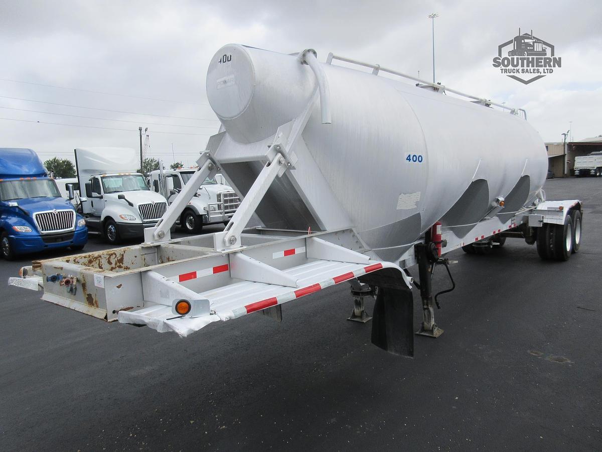 Used 2010 POLAR Tandem Axle