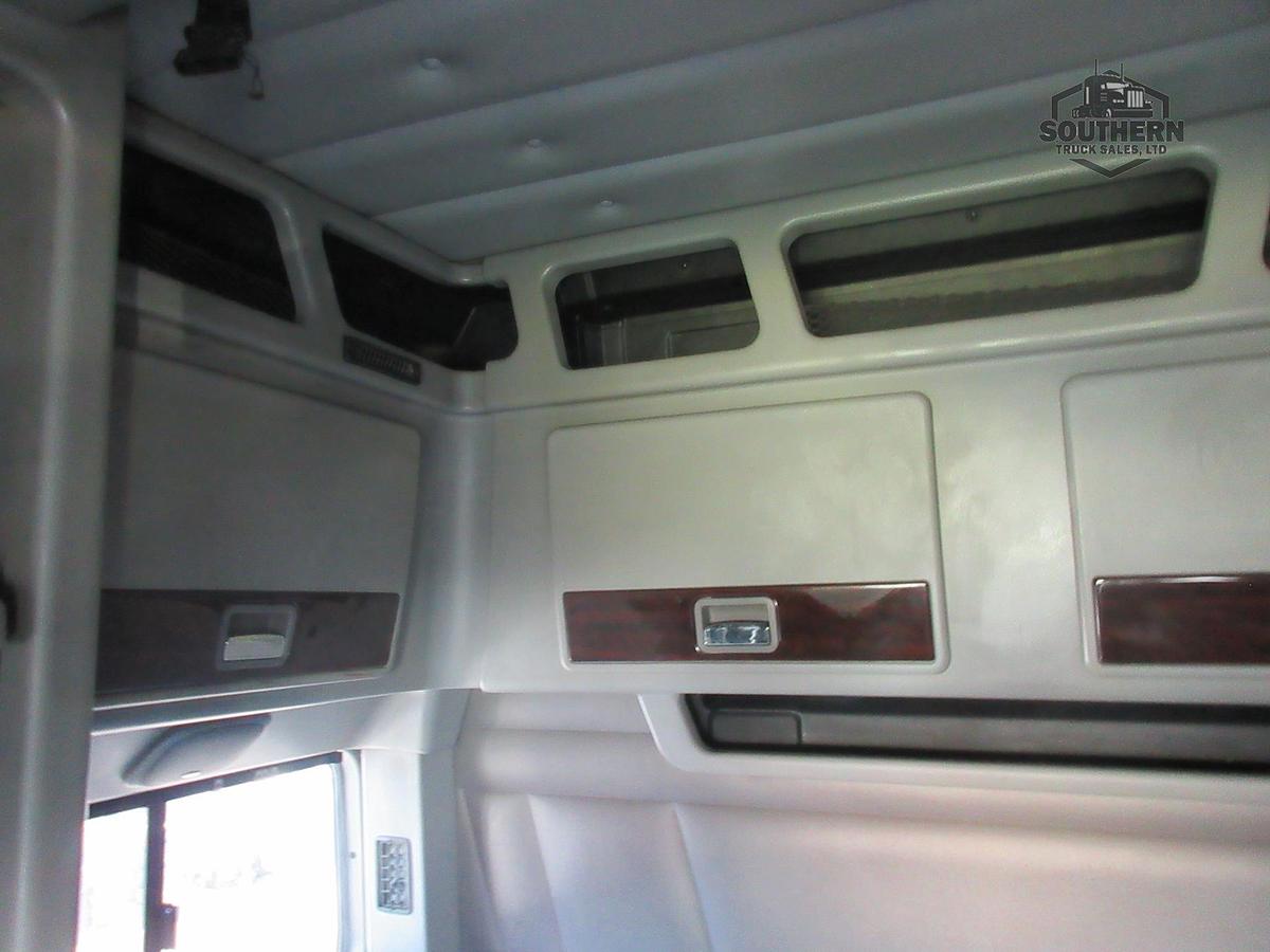 Used 2019 PETERBILT 389