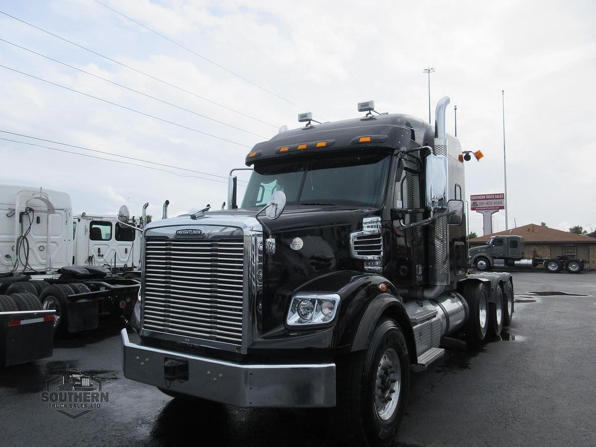 Used 2018 FREIGHTLINER CORONADO 122 SD