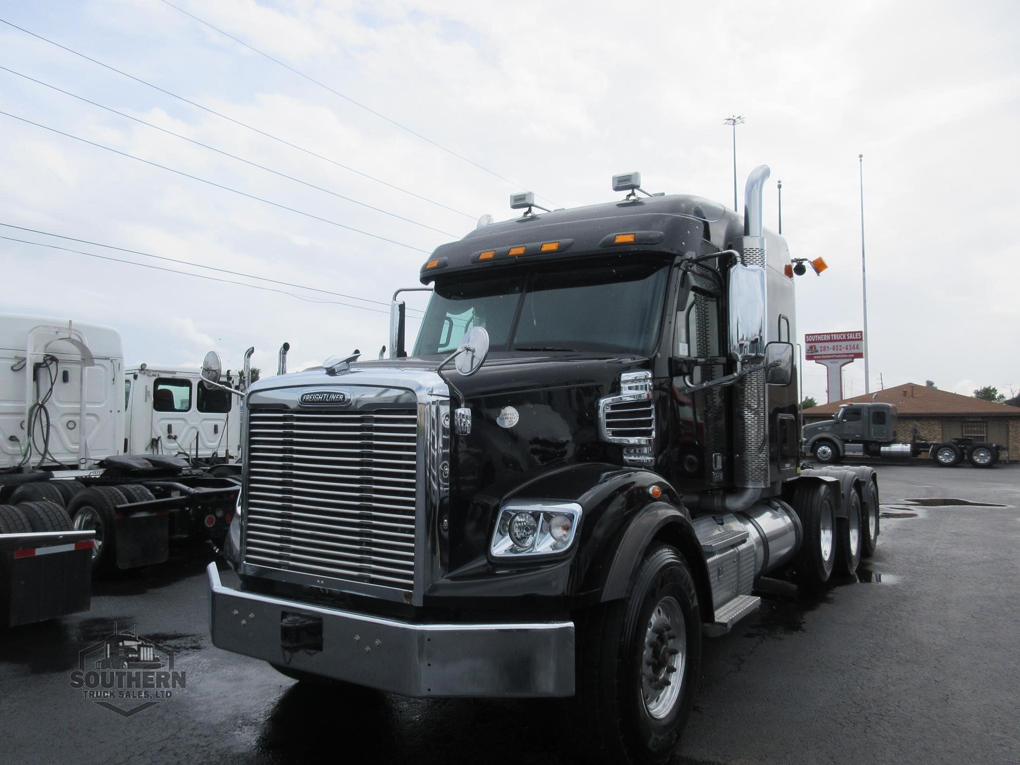 Used 2018 FREIGHTLINER CORONADO 122 SD