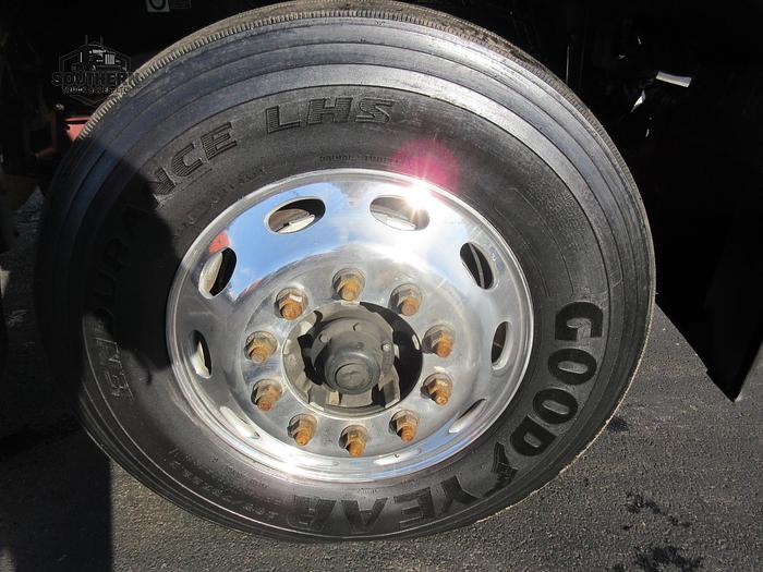 Used 2018 PETERBILT 389