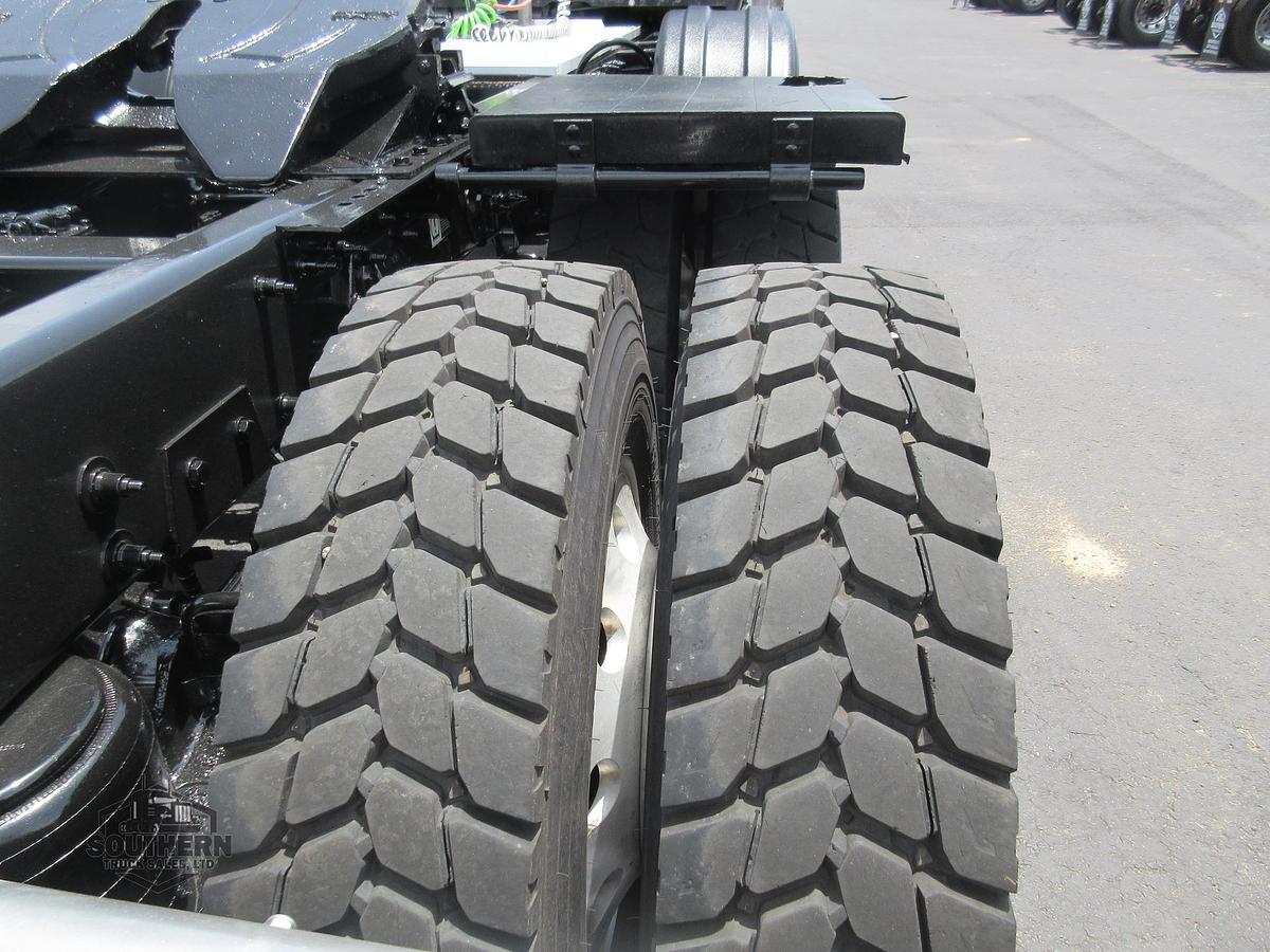 Used 2025 PETERBILT 567