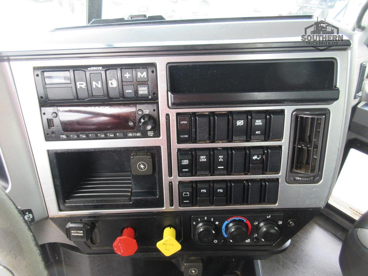 Used 2023 MACK PINNACLE 64T