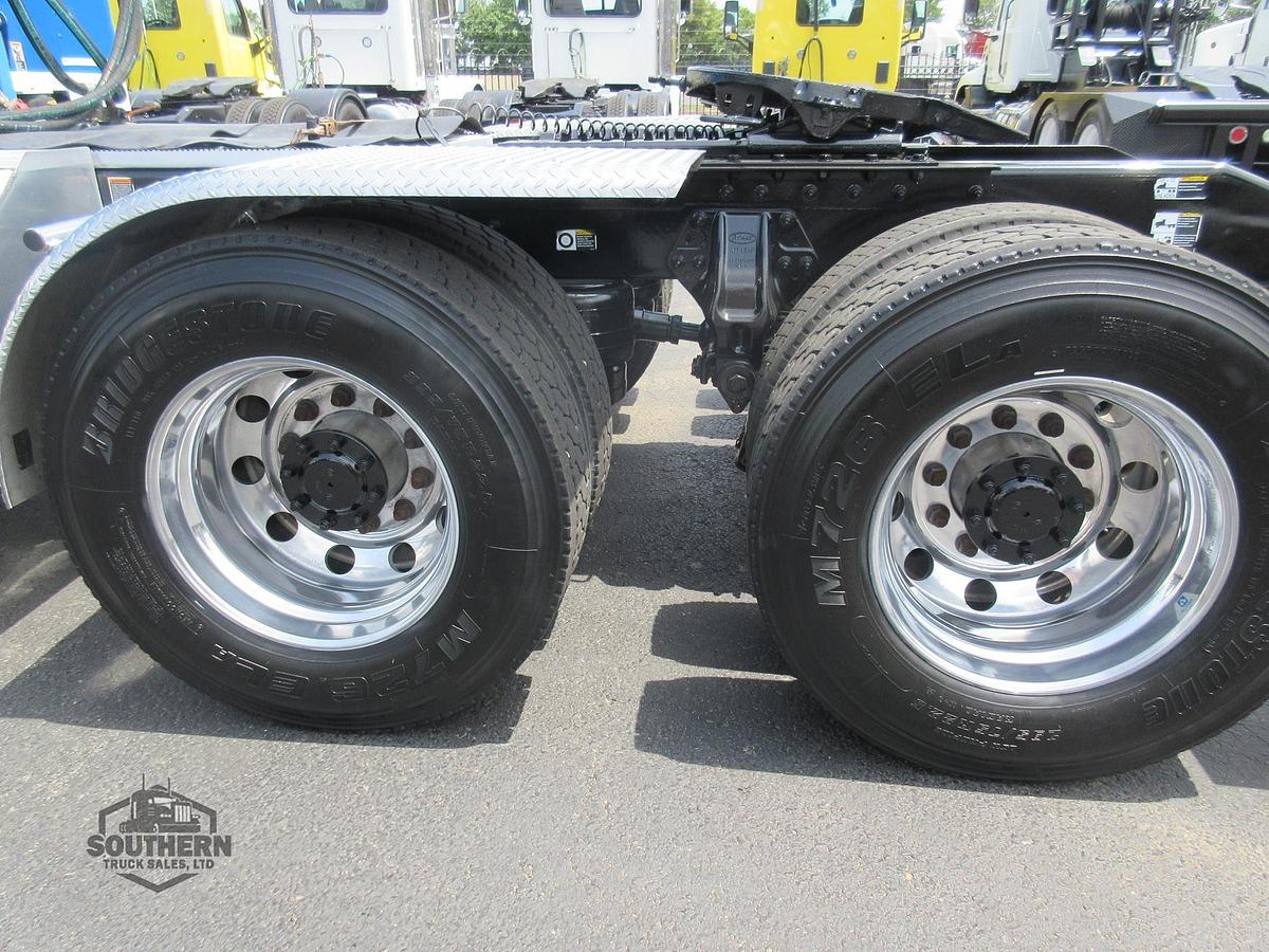 Used 2019 PETERBILT 389