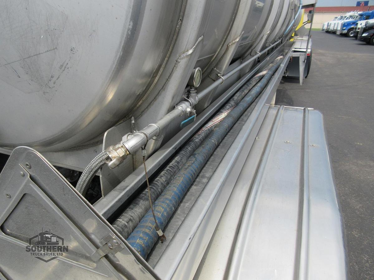 Used 2012 ACRO 5,000 gal