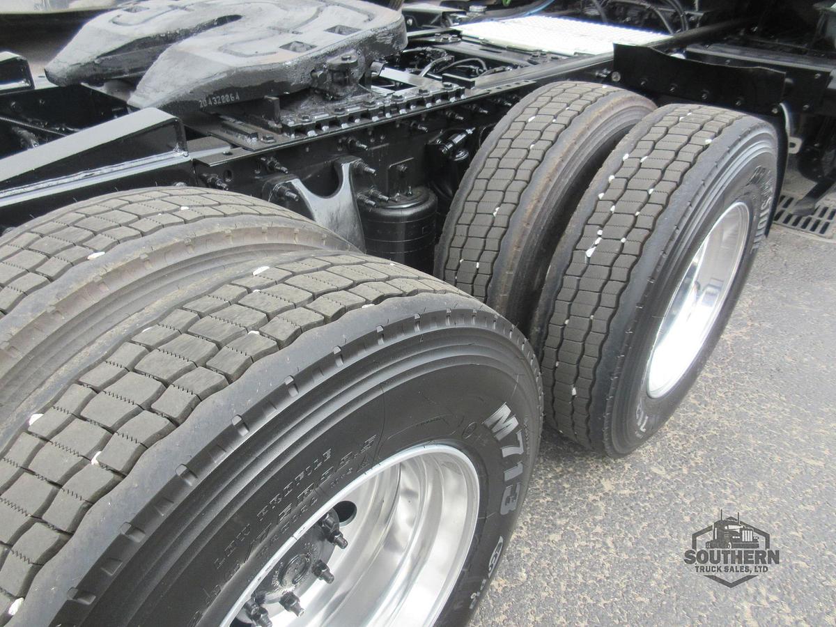 Used 2021 INTERNATIONAL LT