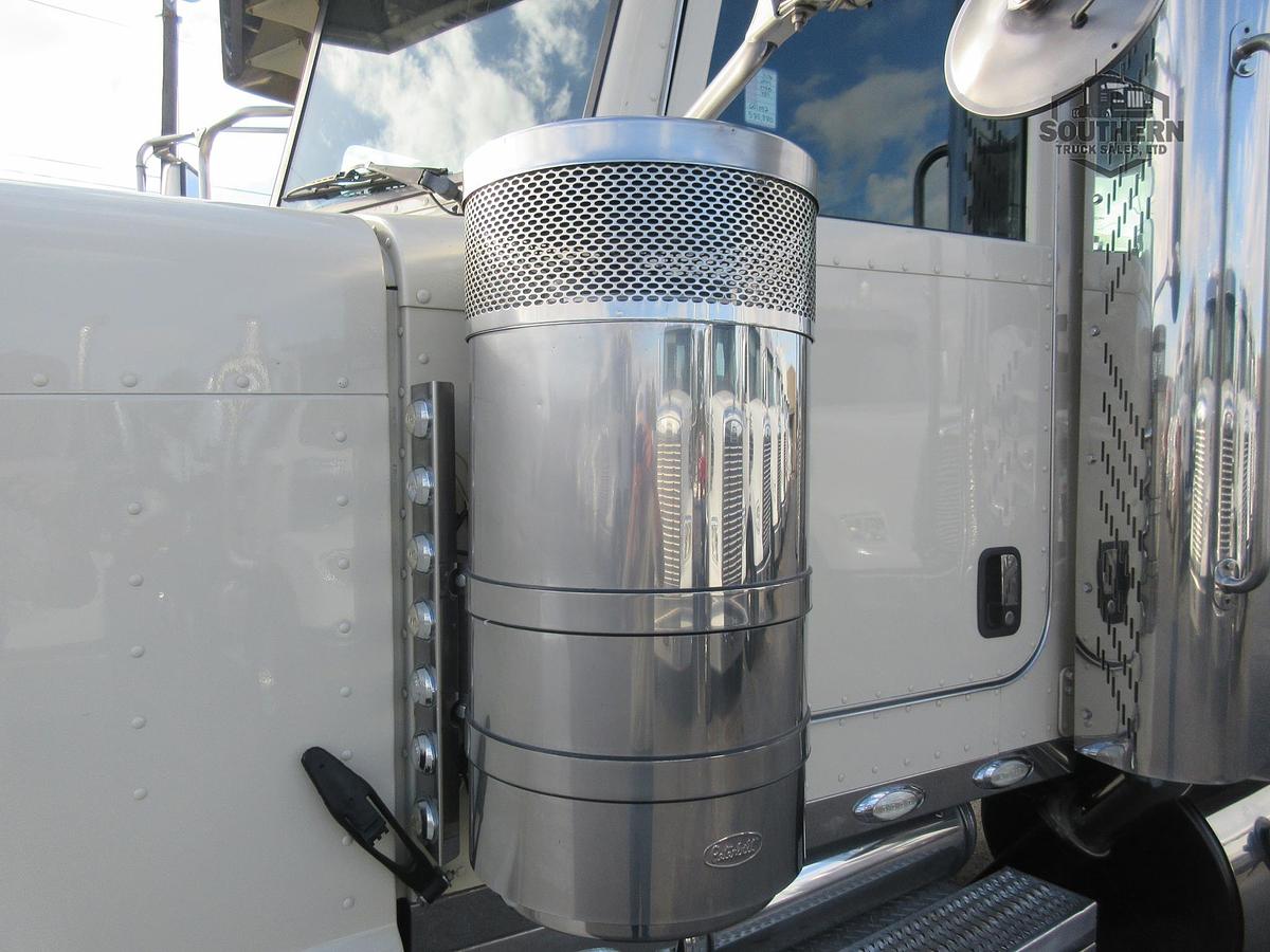 Used 2019 PETERBILT 389