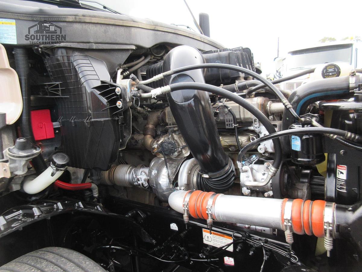 Used 2023 FREIGHTLINER CASCADIA 126