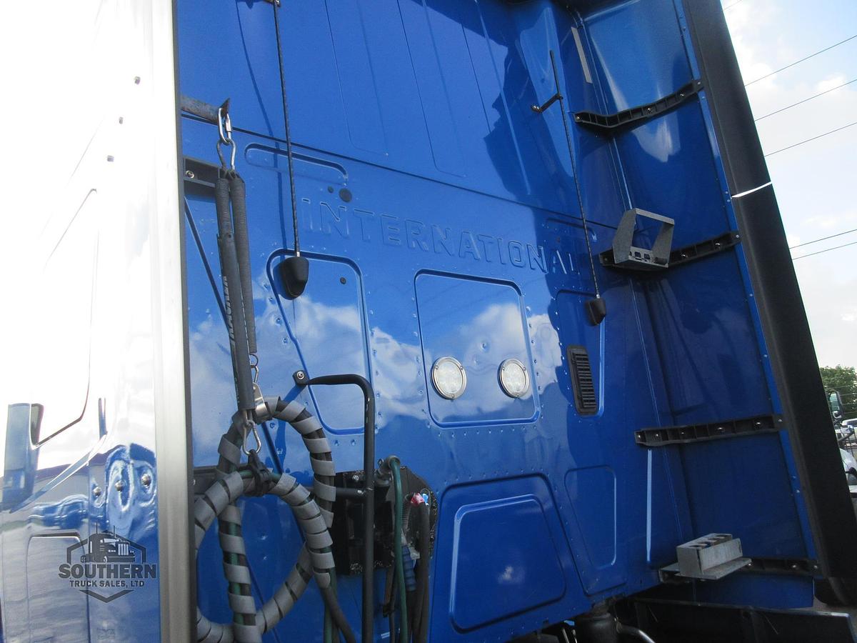 Used 2021 INTERNATIONAL LT