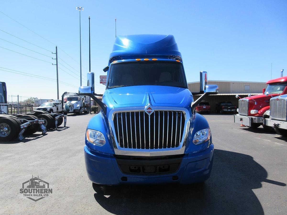 Used 2021 INTERNATIONAL LT