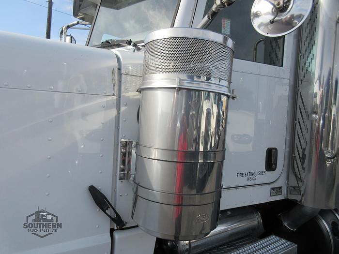 Used 2018 PETERBILT 389