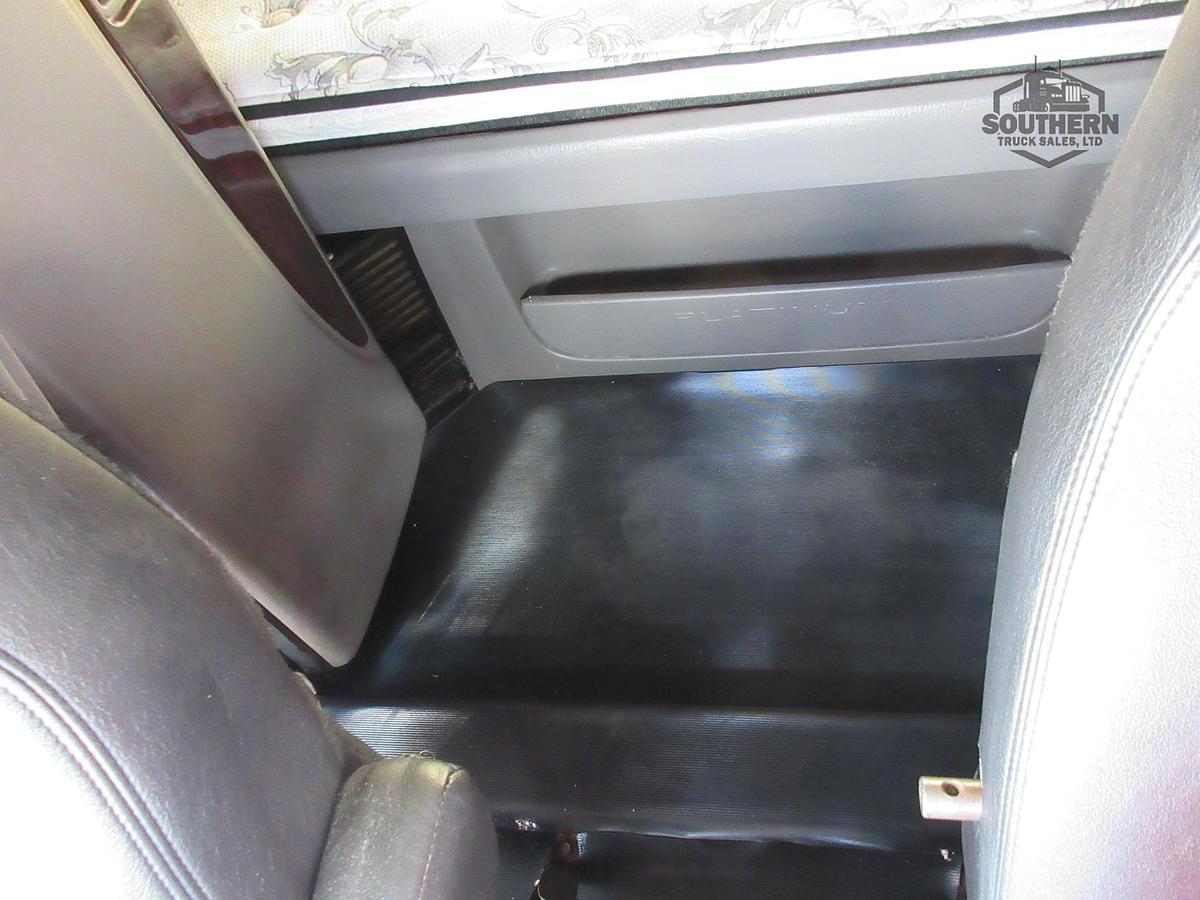 Used 2021 PETERBILT 389