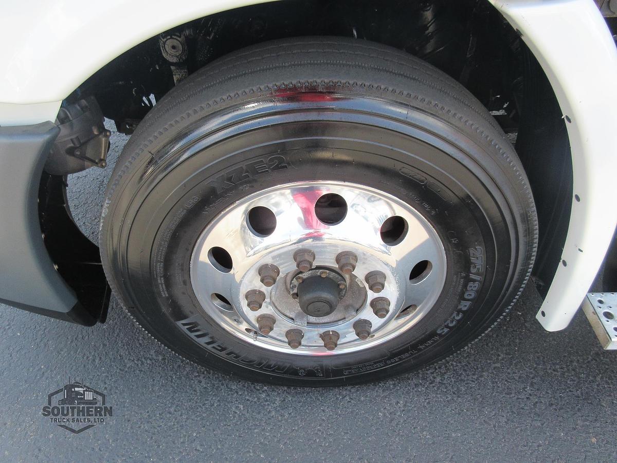 Used 2019 FREIGHTLINER CASCADIA 113