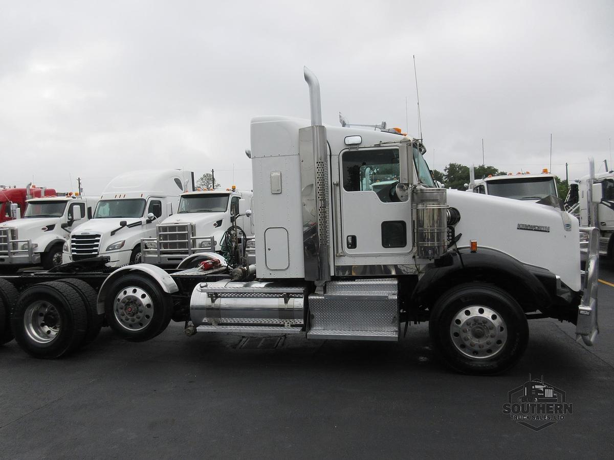 Used 2015 KENWORTH T800