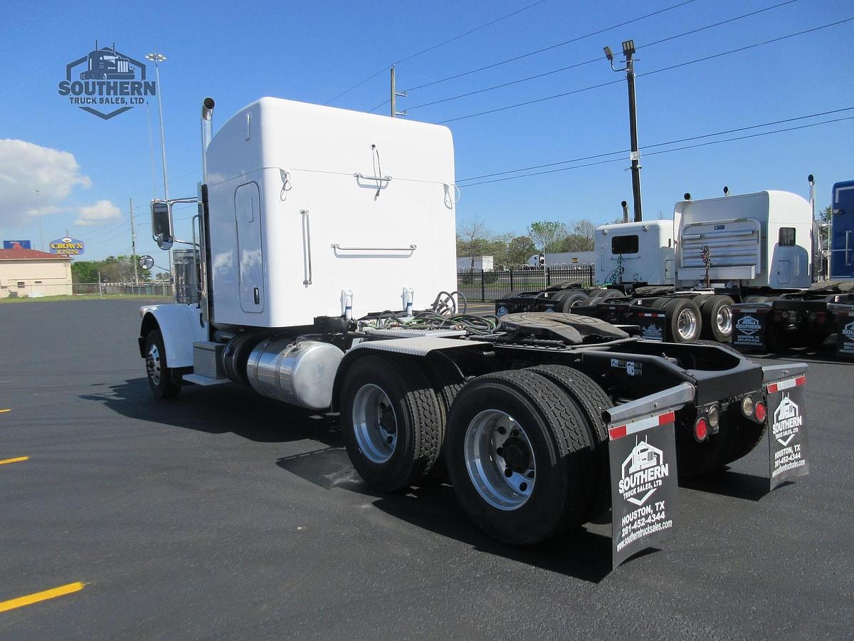 Used 2019 PETERBILT 389