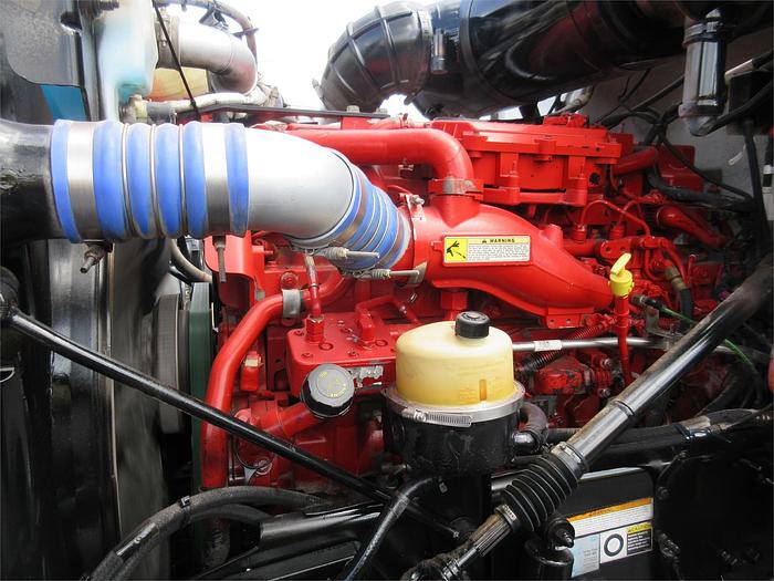 Used 2015 PETERBILT 365