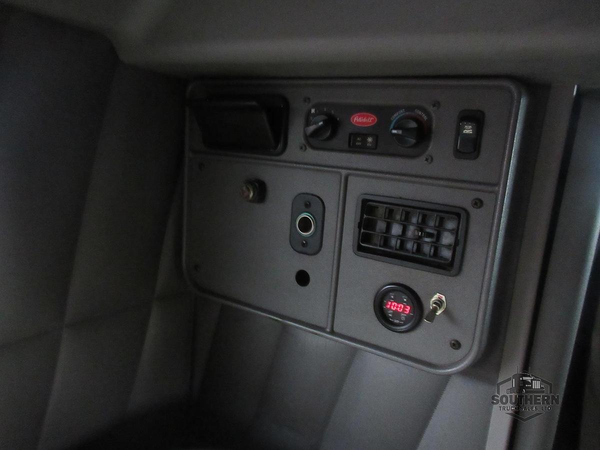 Used 2019 PETERBILT 389