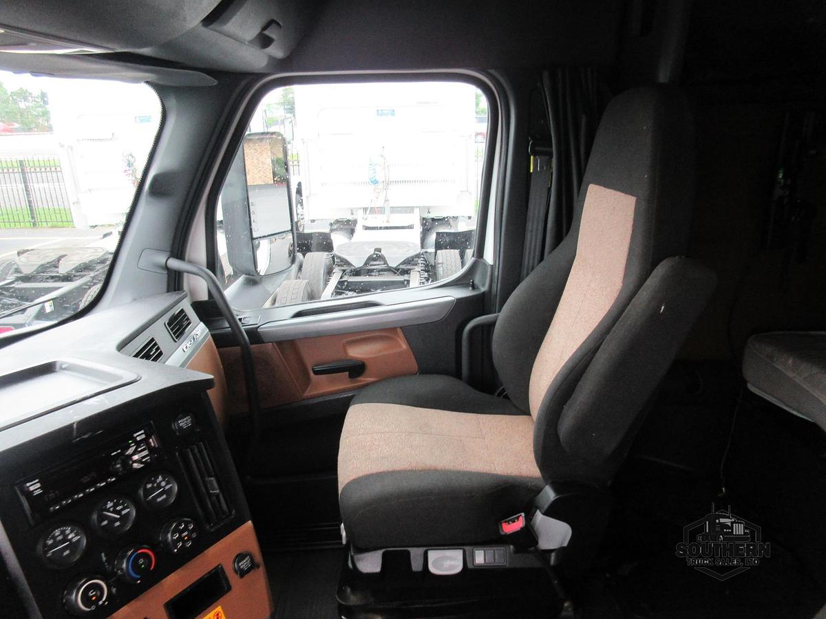 Used 2020 FREIGHTLINER CASCADIA 126