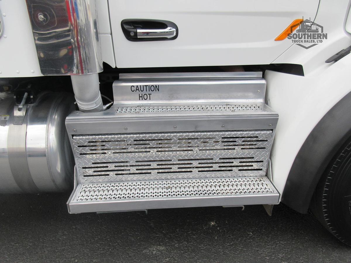 Used 2019 PETERBILT 567