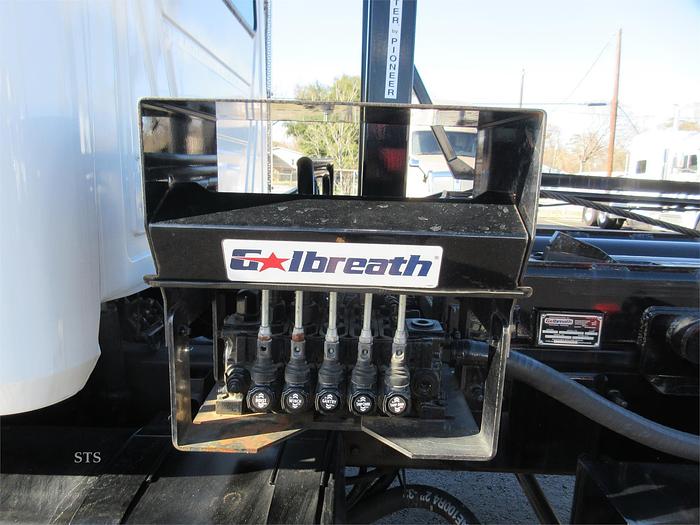 Used 2012 MACK GRANITE GU713