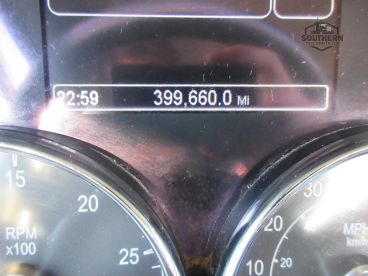 Used 2020 PETERBILT 567