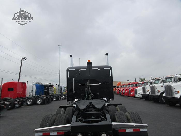 Used 2014 PETERBILT 388