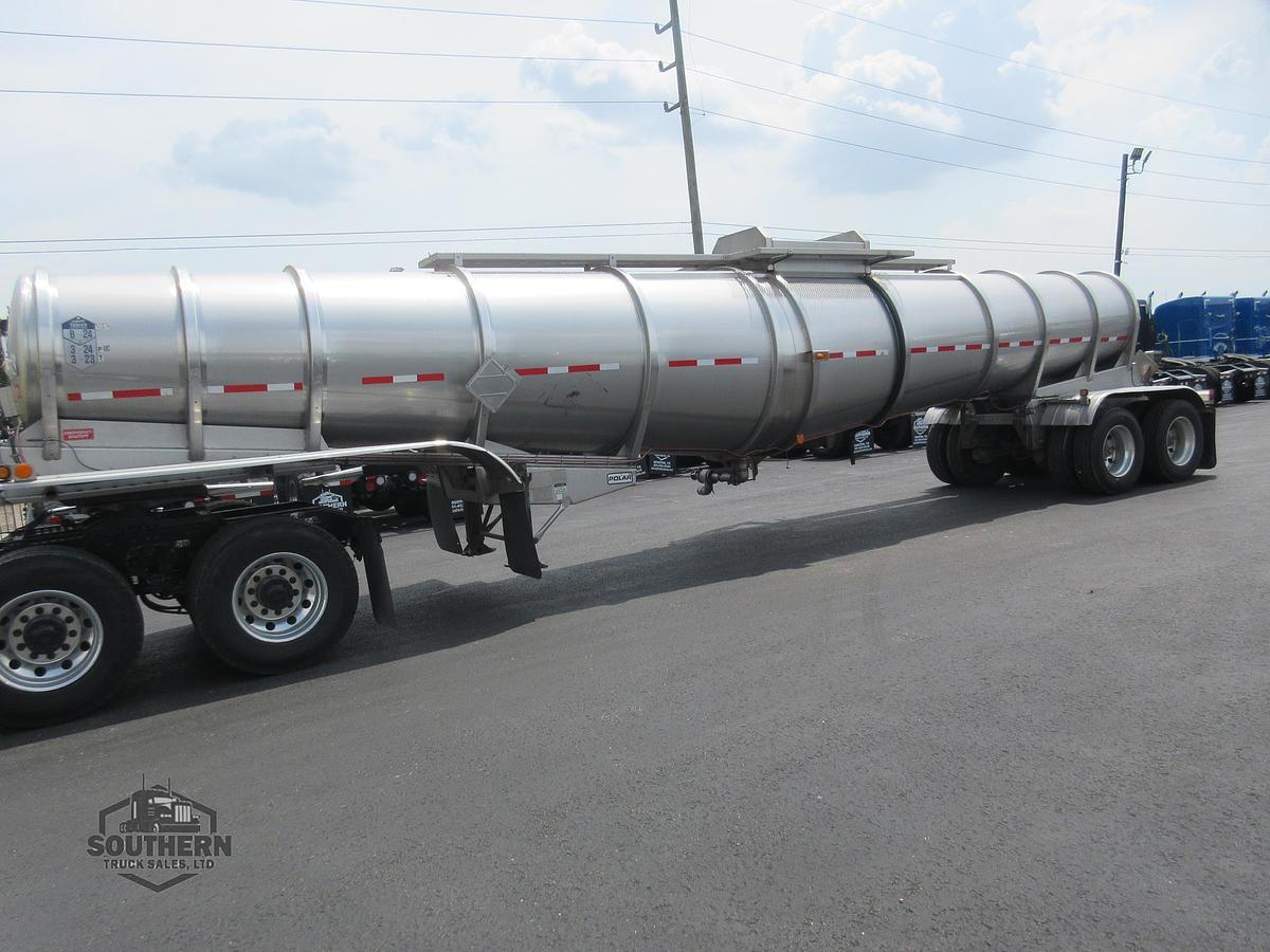 Used 2014 POLAR 42 ft