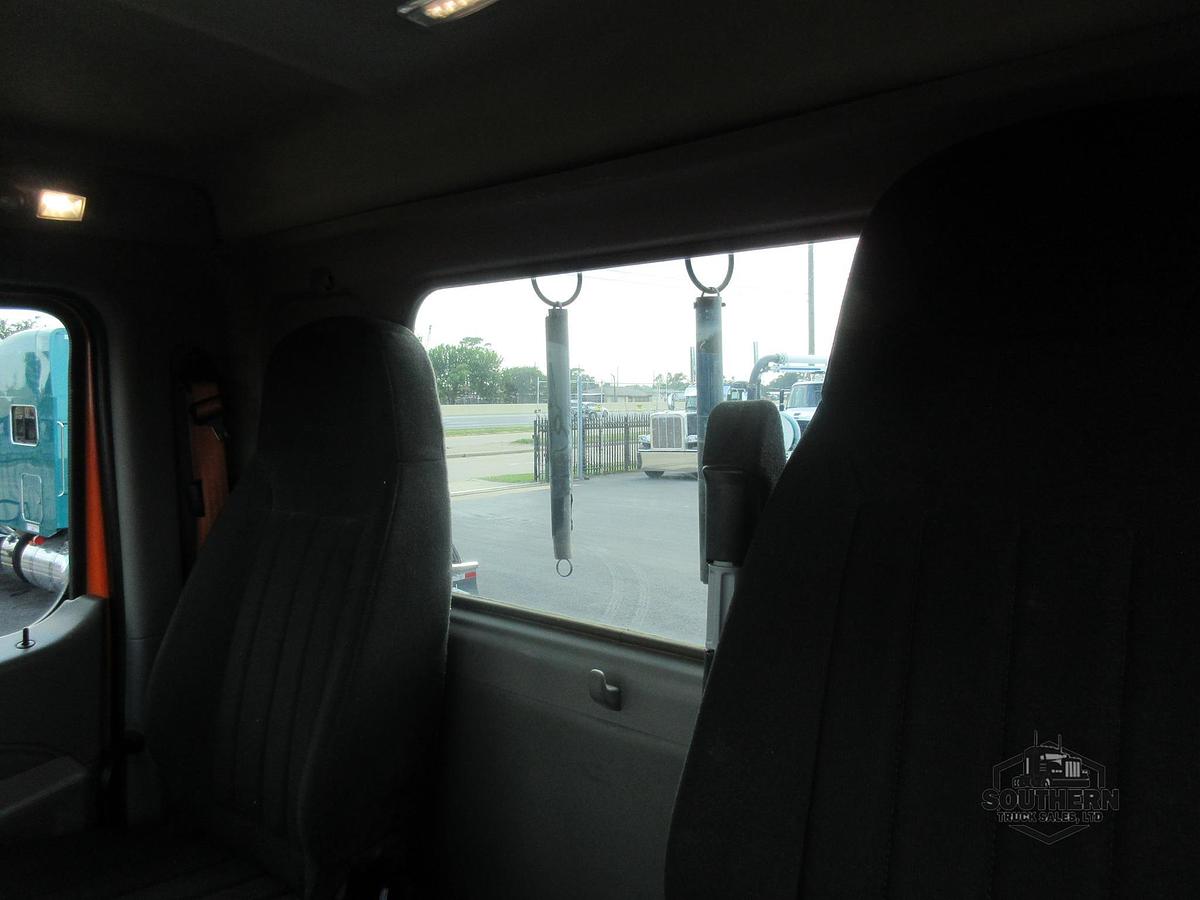 Used 2019 PETERBILT 567