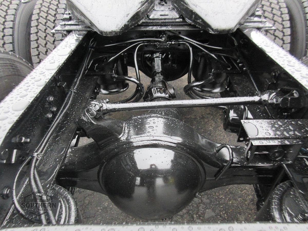 Used 2018 FREIGHTLINER CASCADIA 113