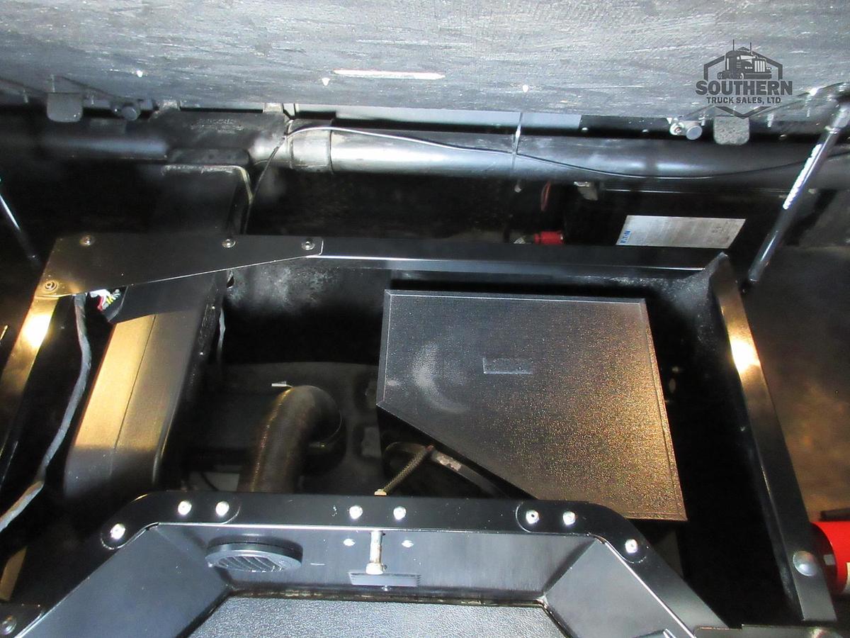 Used 2023 KENWORTH T880