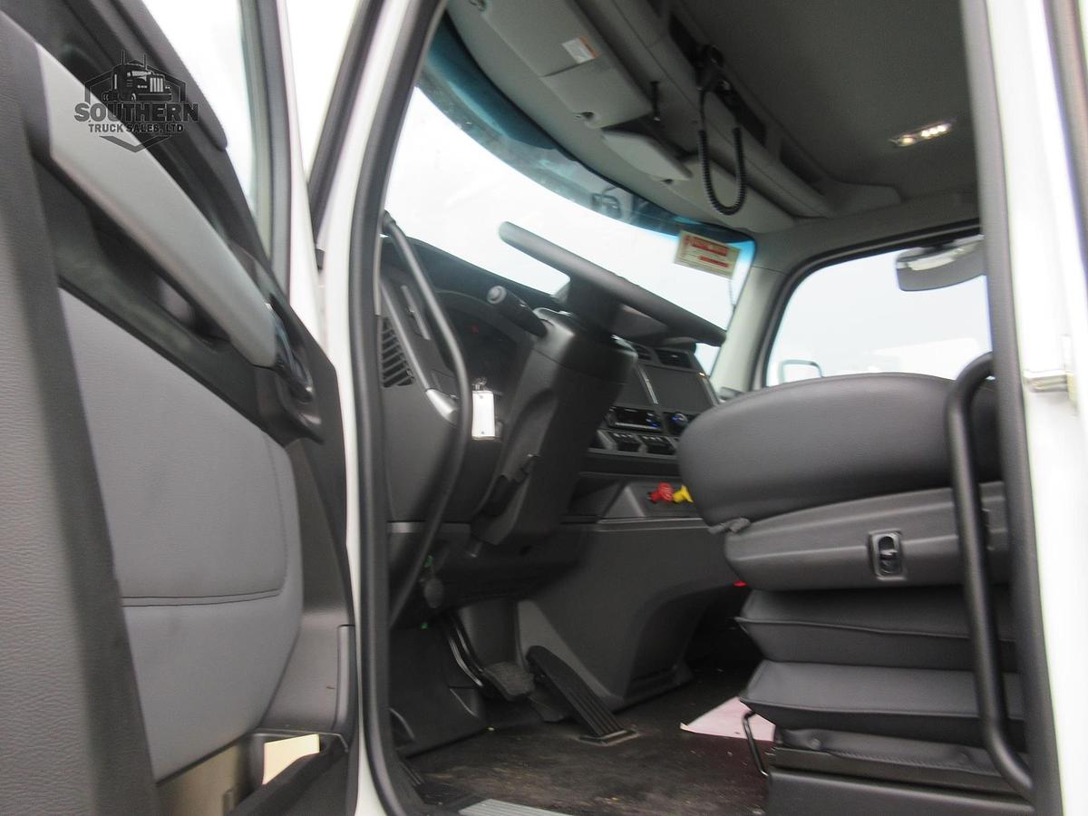 Used 2025 KENWORTH T880