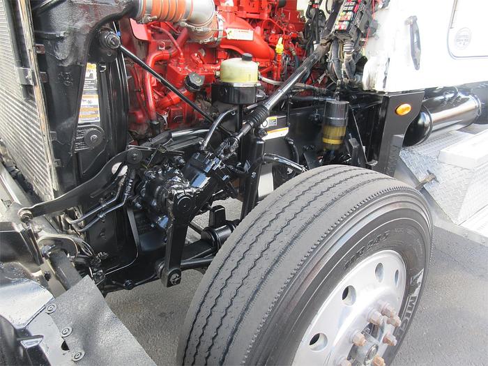 Used 2014 PETERBILT 365