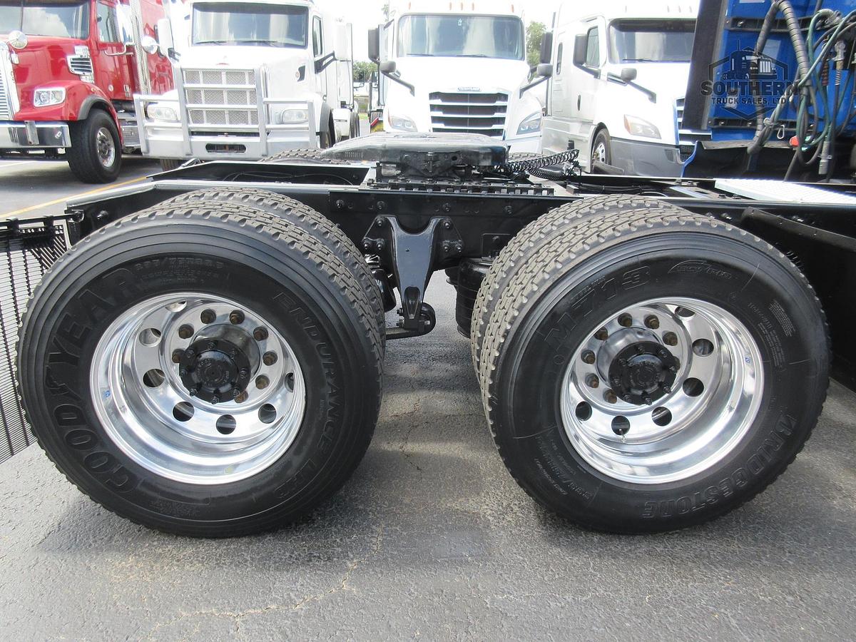 Used 2021 INTERNATIONAL LT