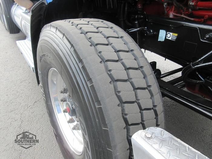 Used 2020 PETERBILT 567