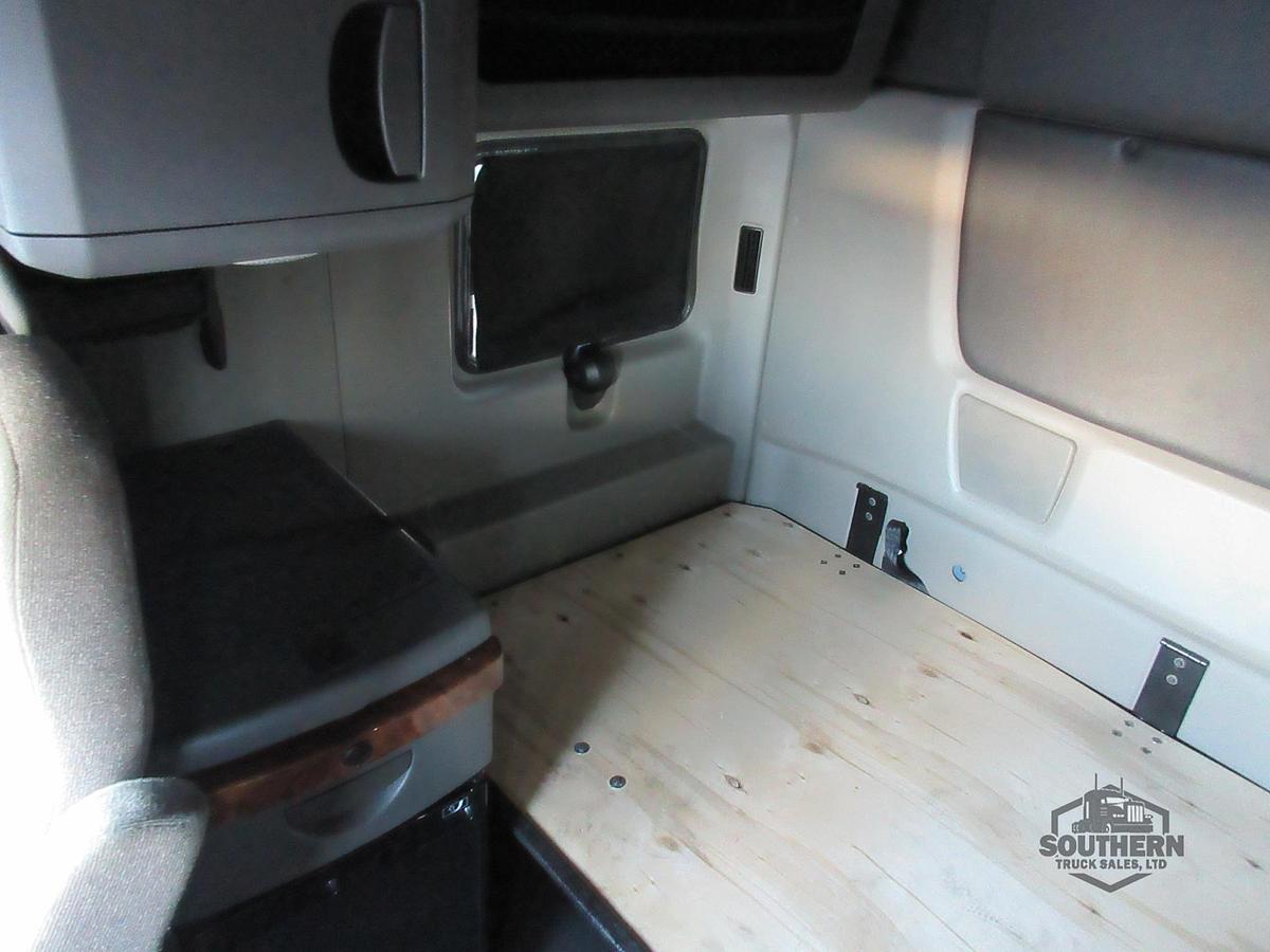 Used 2021 INTERNATIONAL LT