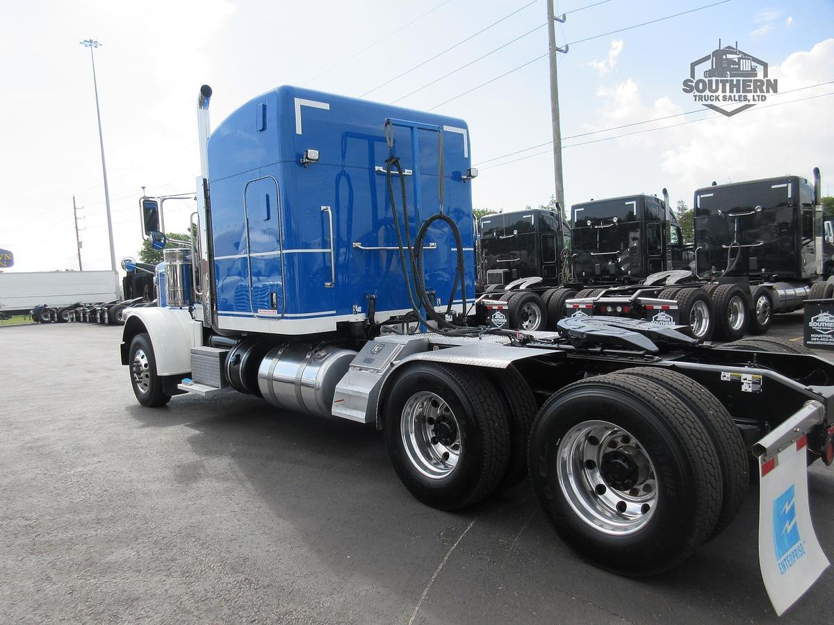 Used 2019 PETERBILT 389