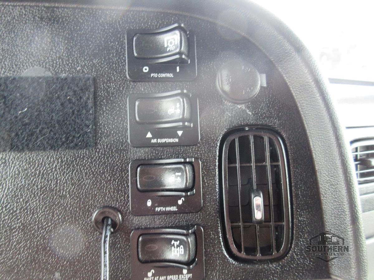 Used 2019 PETERBILT 389