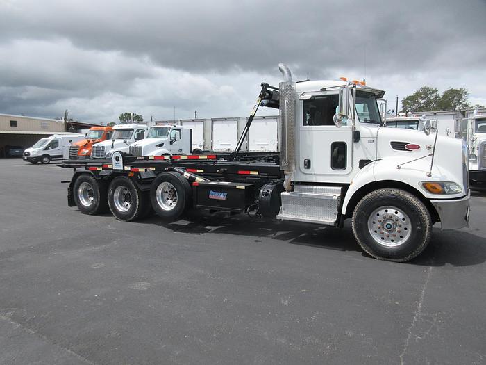 Used 2013 PETERBILT 348