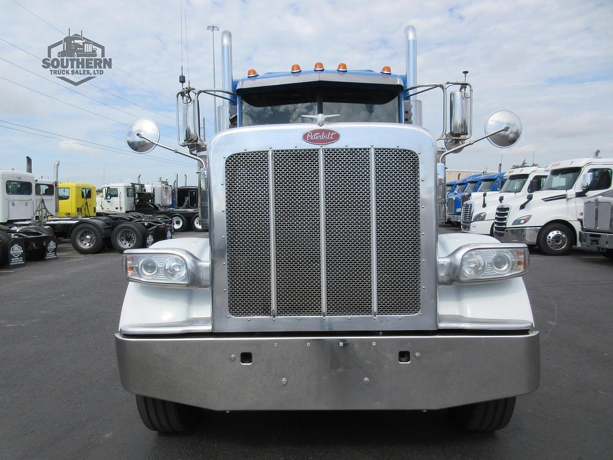 Used 2019 PETERBILT 389